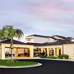 Courtyard By Marriott Fresno