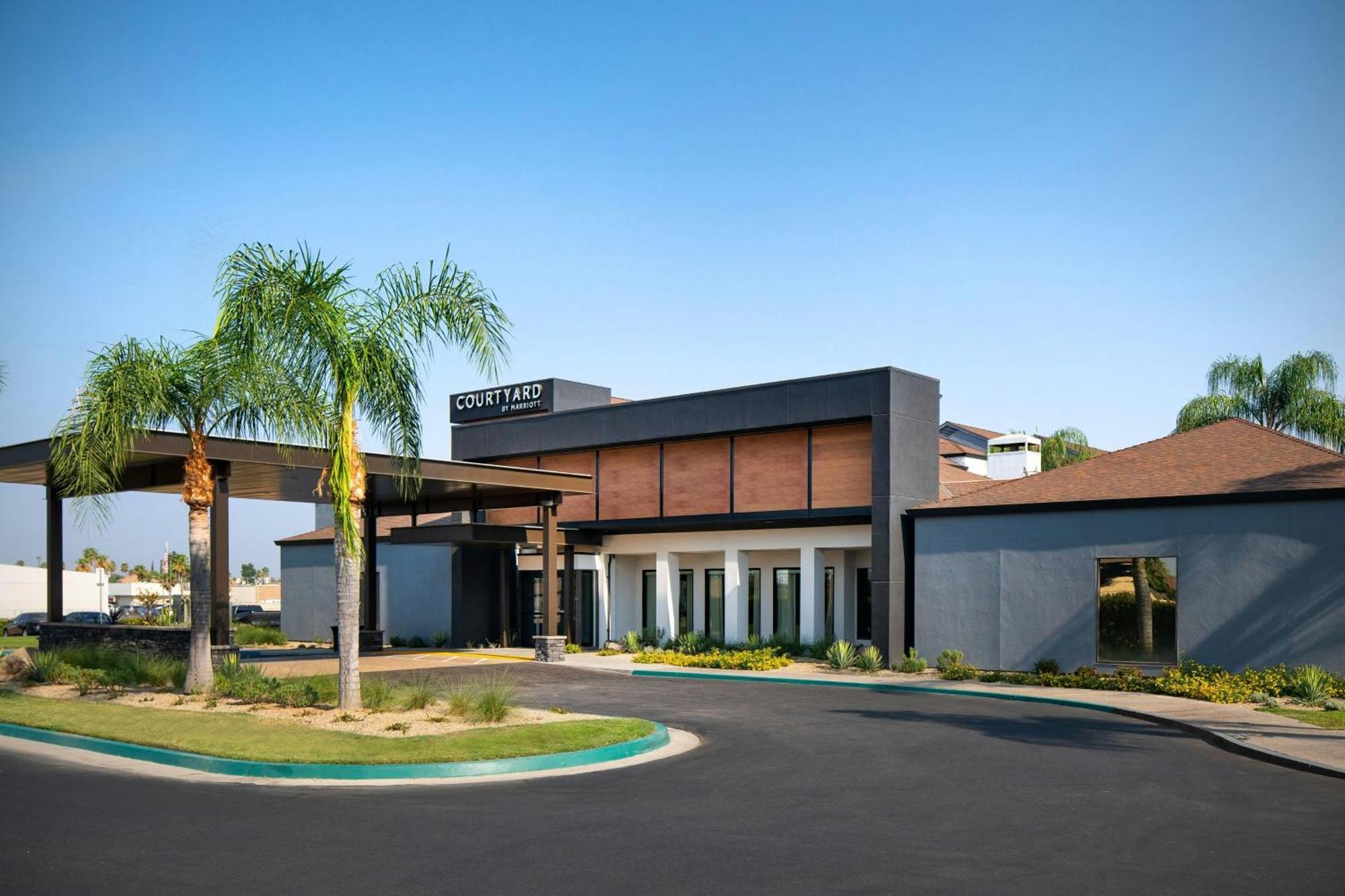 Hotel Courtyard By Marriott 3*