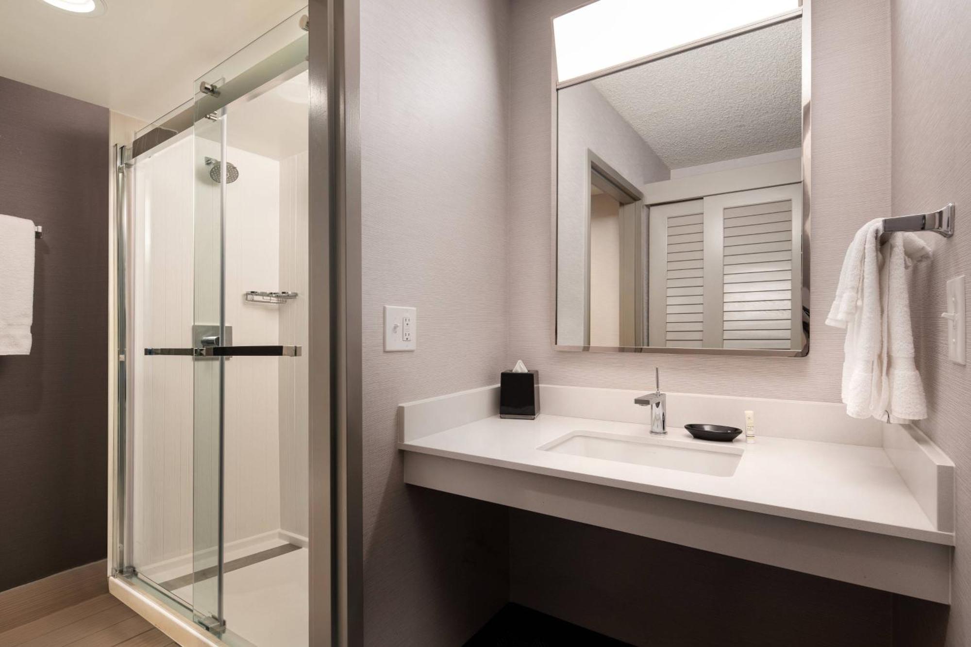 Courtyard By Marriott 3*