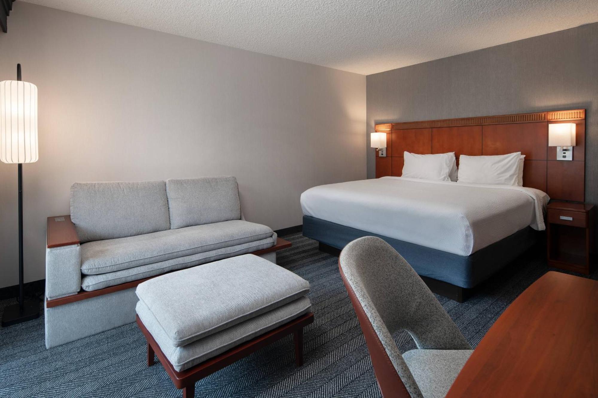 Hotel Courtyard By Marriott